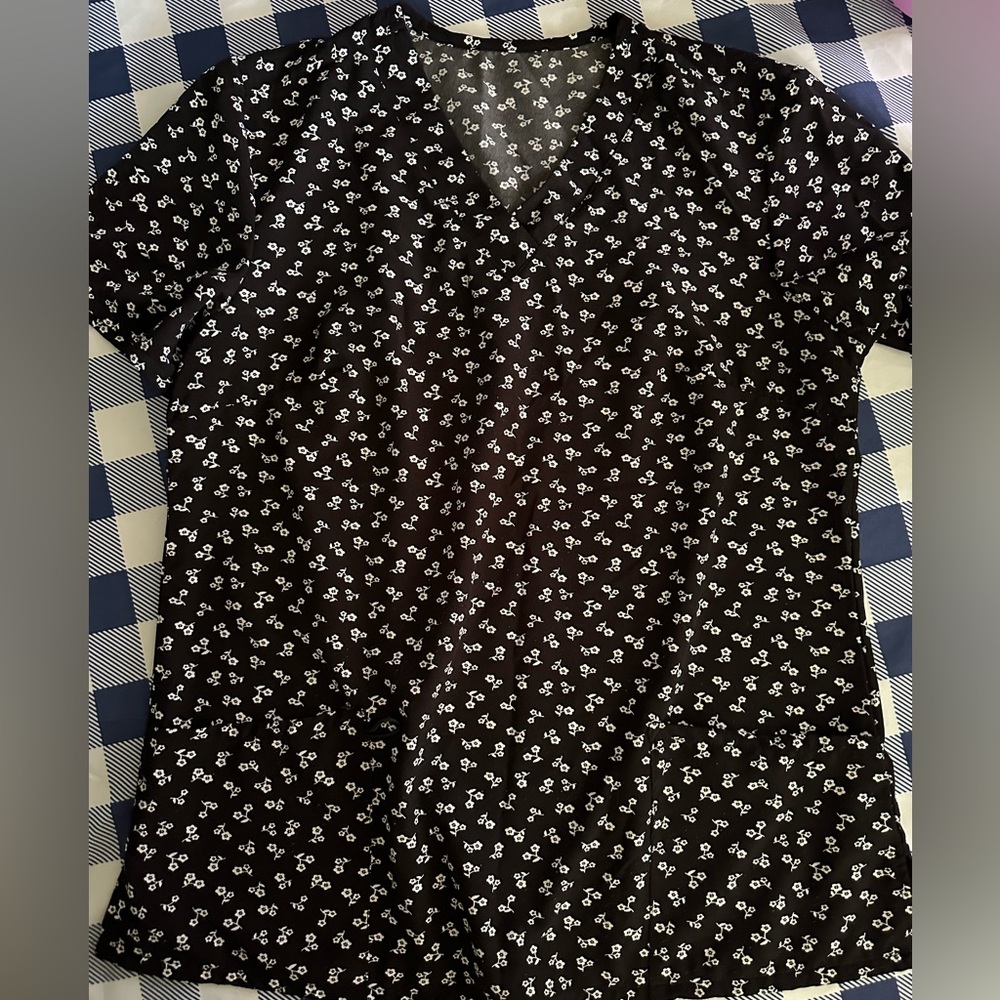 COPY - Flower Scrubs FOR SALE!!!🖤